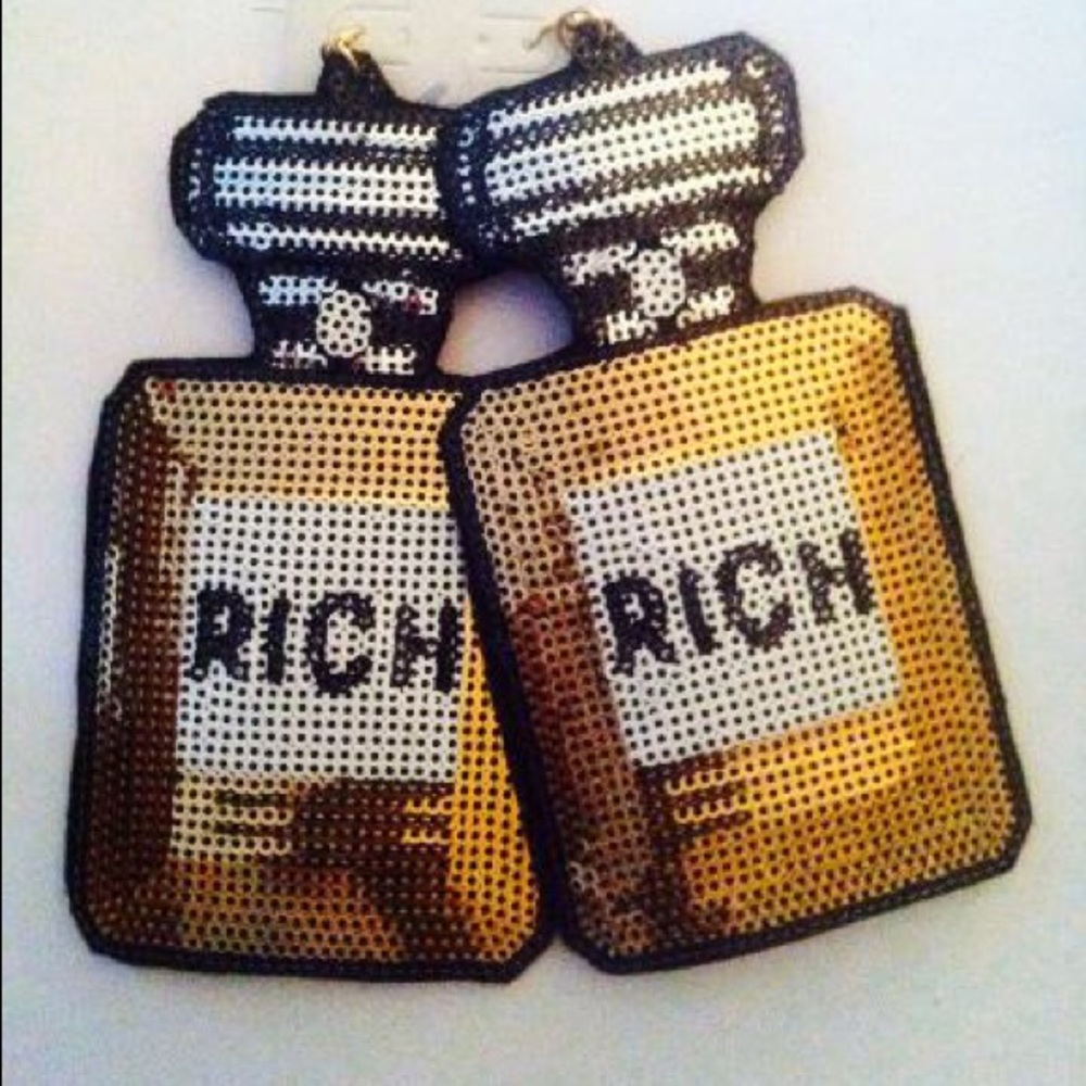 RICH SEQUIN EARRINGS